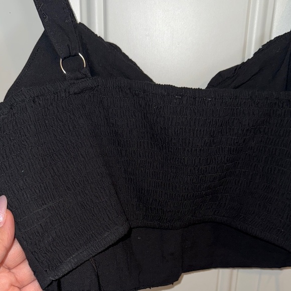 Love tree- Black Cropped Top with Eyelet Detail size Large - Picture 8 of 11